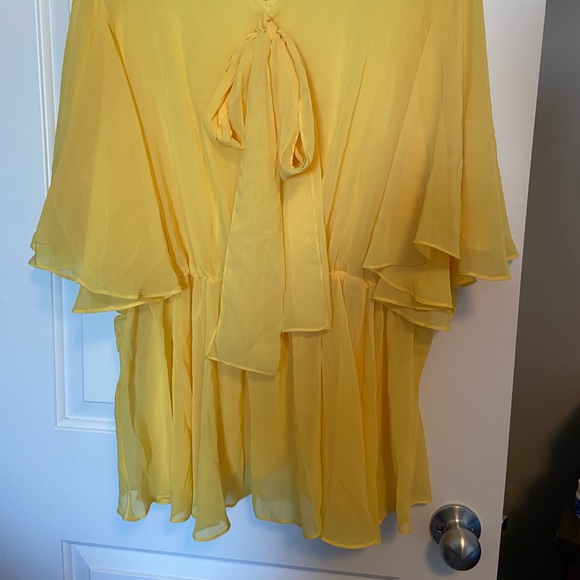 Yellow top 24w -brand unknown - Picture 3 of 3